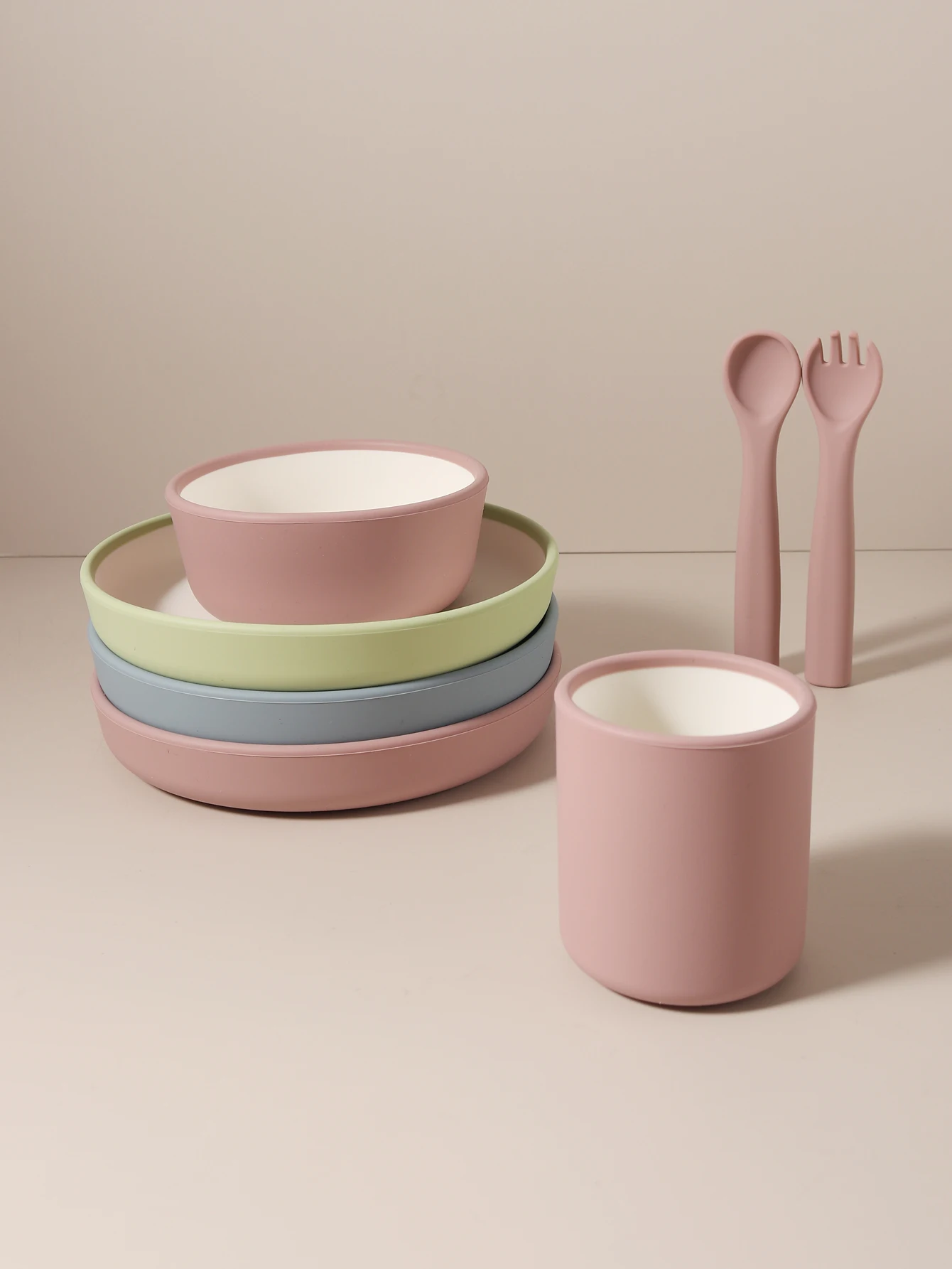 Modern Scandinavian Style 5-Piece Baby Feeding Set, Minimalist Two-Tone Silicone Bowls &amp; Plates, No-Suction Feeding Set Design